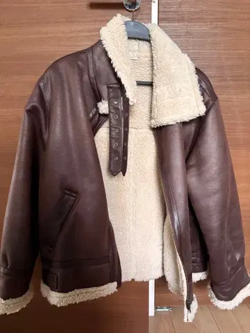 Ungrid 페이크 무스탕 보아 블루종