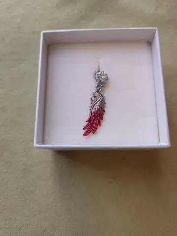 ARTEMIS KINGS 깃털 모티브 귀걸이(한쪽용)