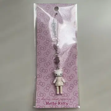 산리오 옷장 컬렉션 헬로키티 스트랩 평상복 2