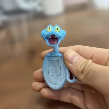 게리 스마트폰에 붙는 미니 피규어