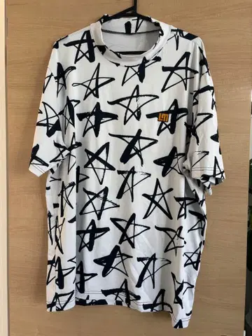 라우드마우스 별 패턴 디자인 T셔츠 L 사이즈