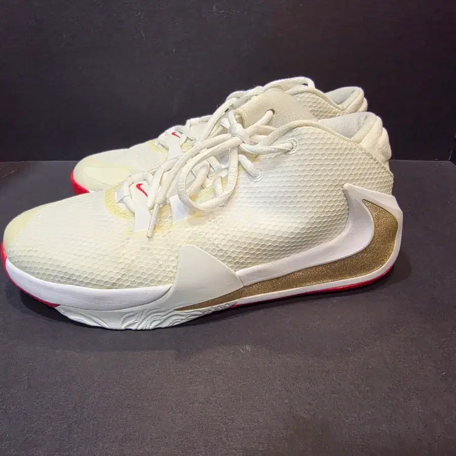 nike zoom freak 2 white gold