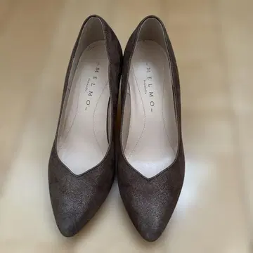 MELMO 브라운 스틸레토 하이힐