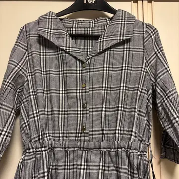 택 포함 미사용 새상품 GRL 플레어 원피스 7부 소매