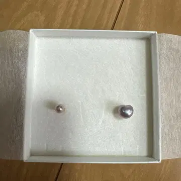 펄 비대칭 귀걸이 Mignon