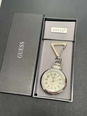 GUESS 게스 회중시계 키링 워치