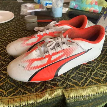 Puma Ultra 축구화