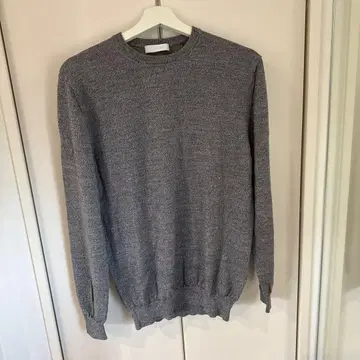 Cruciani 그레이 니트 스웨터 사이즈 50 택 포함