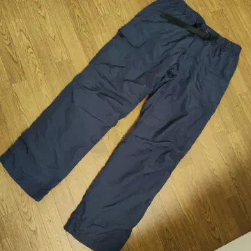 유니클로 히트텍 카고 팬츠 사이드 포켓 포함, 새상품급