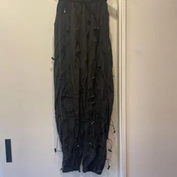 블랙 카고 팬츠 드로 코드 포함