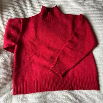 터틀넥 어반 리서치 빨간색