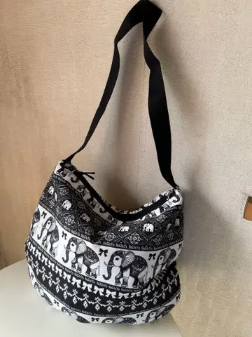 태국 NARAYA 코끼리 패턴 프린트 숄더백