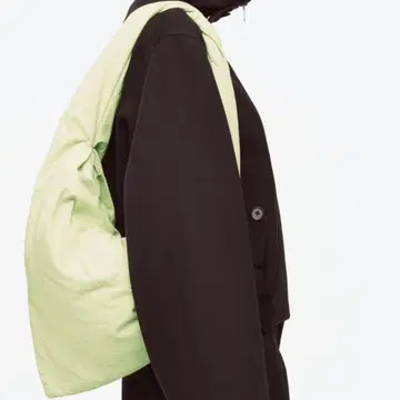 COS KITE 숄더백 라이트 그린