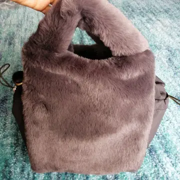 그레이 퍼 핸드백