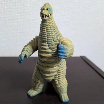 울트라맨 괴수 피규어 레드킹