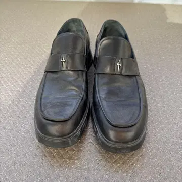 Cesare Paciotti 블랙 로퍼 사이즈 9