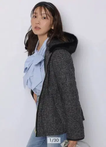 이번 시즌 저스길리티 퀼팅 페플럼 숏 코트