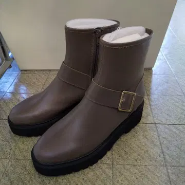 그레이 색상 소가죽 지퍼 부츠 23.5cm