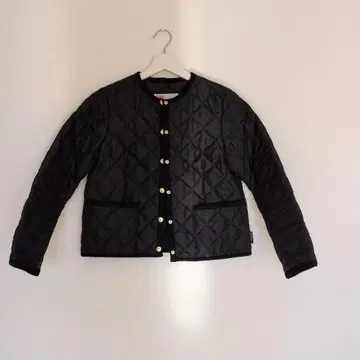 트래디셔널 웨더웨어 아크리 퀼팅 자켓 블랙