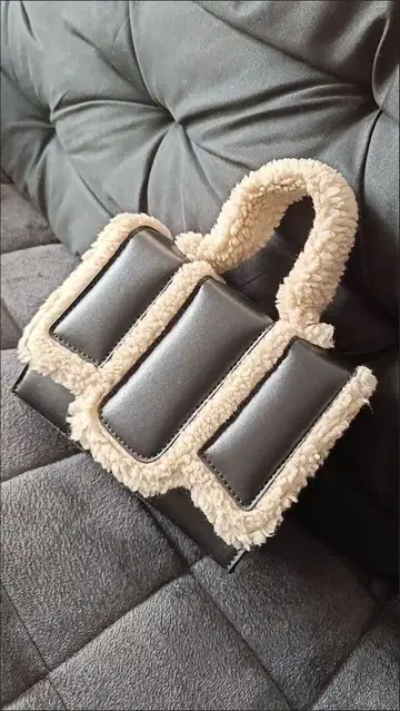 합성 피혁 퍼 토트백