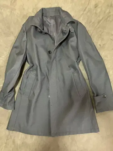 네이비 컬러 트렌치코트 스탠드 카라