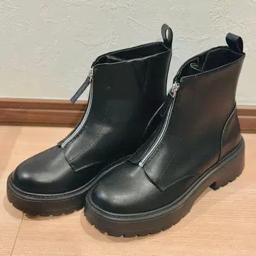 미사용 새상품 GU 프론트 지퍼 부츠 L 사이즈 블랙