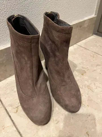 odette e odile 브라운 부티