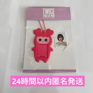 TWICE THIS IS FOR 러블리 ID 포토 홀더 모모