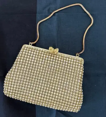 골드 비즈 클러치백