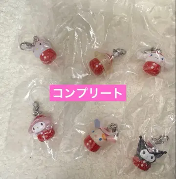 산리오 캐릭터즈 딸기 메지루시 액세서리