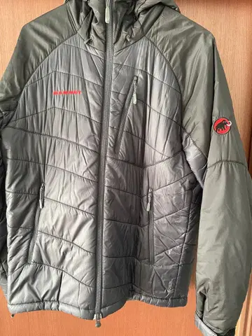 MAMMUT 후드 부착 다운 자켓 S 사이즈