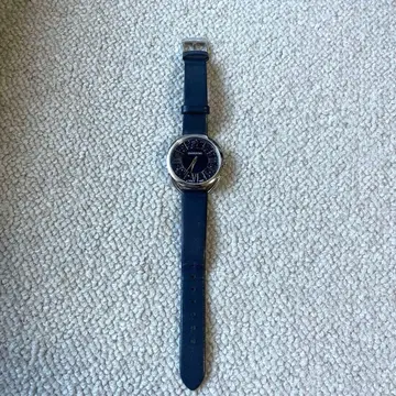 SWAROVSKI 네이비 손목시계