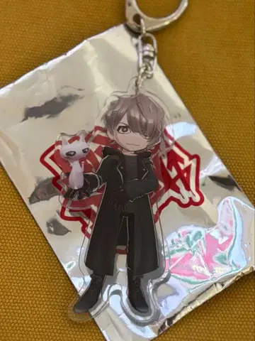 HYDE & EDYH 아크릴 키링 미사용