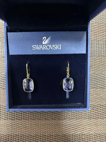 스와로브스키 귀걸이
