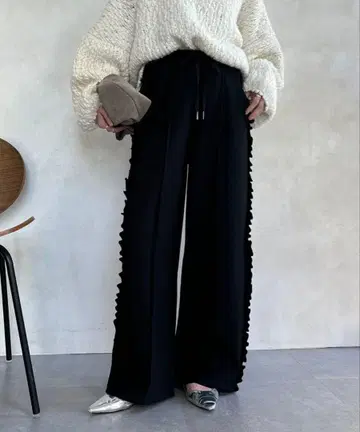 doudou 컷 조젯 사이드 프릴 팬츠