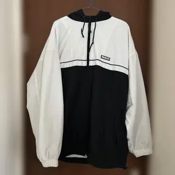 Reebok 나일론 자켓 화이트/블랙