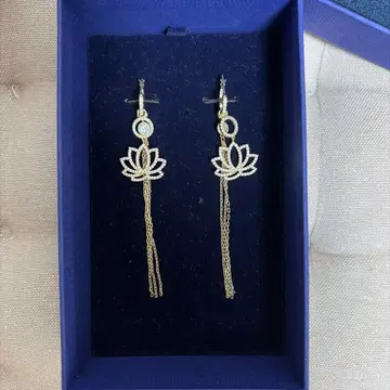 Swarovski 연꽃 롱 귀걸이