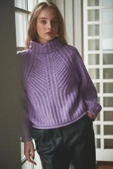 Estella.K 하이넥 니트