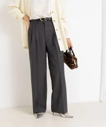 그레이 와이드 팬츠 플리츠