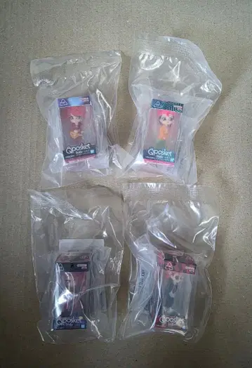 Q posket hide A, B, C, D 세트