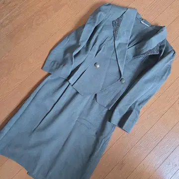 여성 수트 상하의 카키 더블 브레스트 자켓 레이스 포함