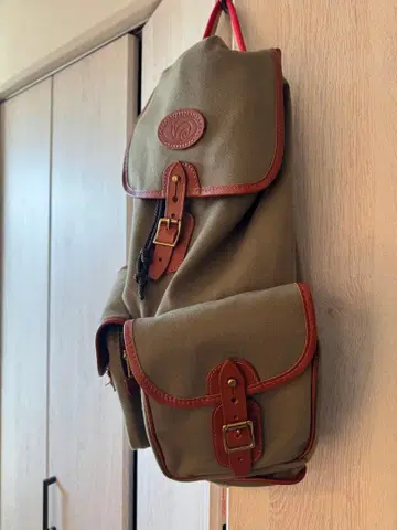 JOHN CHAPMAN 올리브 그린 캔버스 백팩