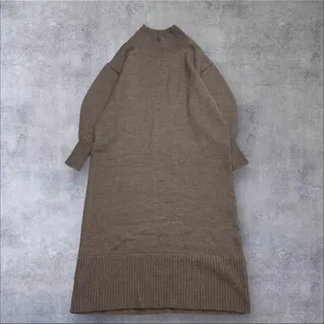 새상품급 어반 리서치 터틀 니트 원피스 MC
