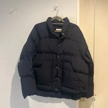 MOUSSY 네이비 다운 자켓