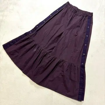 카피스 사이드 버튼 디자인 롱 플레어 스커트 린넨 혼방 A라인