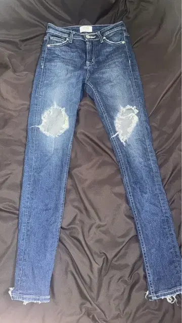 GYDA 데미지 가공 스키니 데님