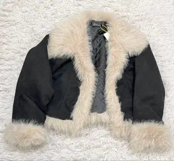 무스탕 코트 블랙 숏 기장 퍼 포함