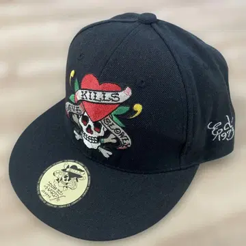 ED HARDY 스컬 하트 자수 캡