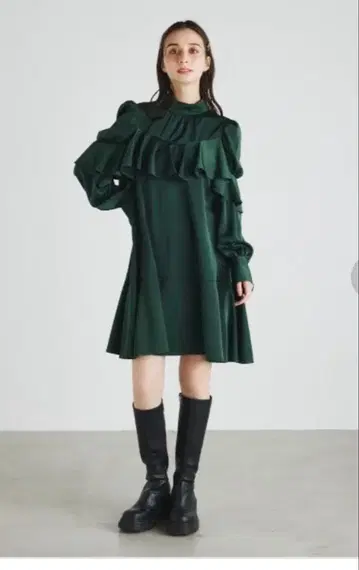 rienda 새틴 프릴 하이넥 미니 원피스