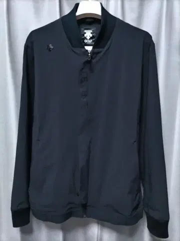 데상트 골프 스트레치 집업 자켓 블루종 블랙 계열